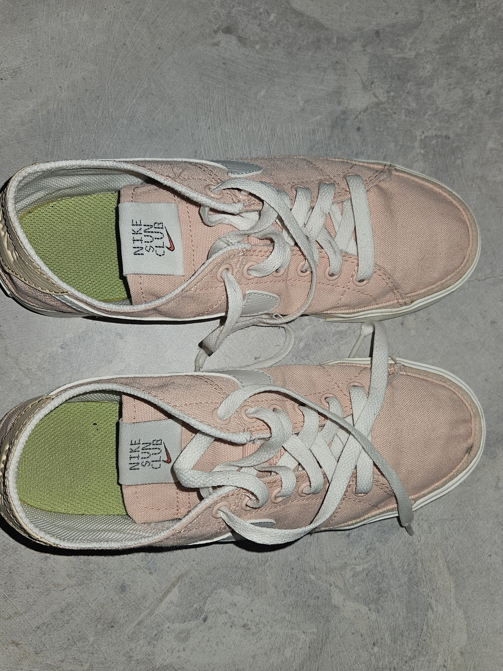 Nike SB Pink Canvas Low-Top Sneakers